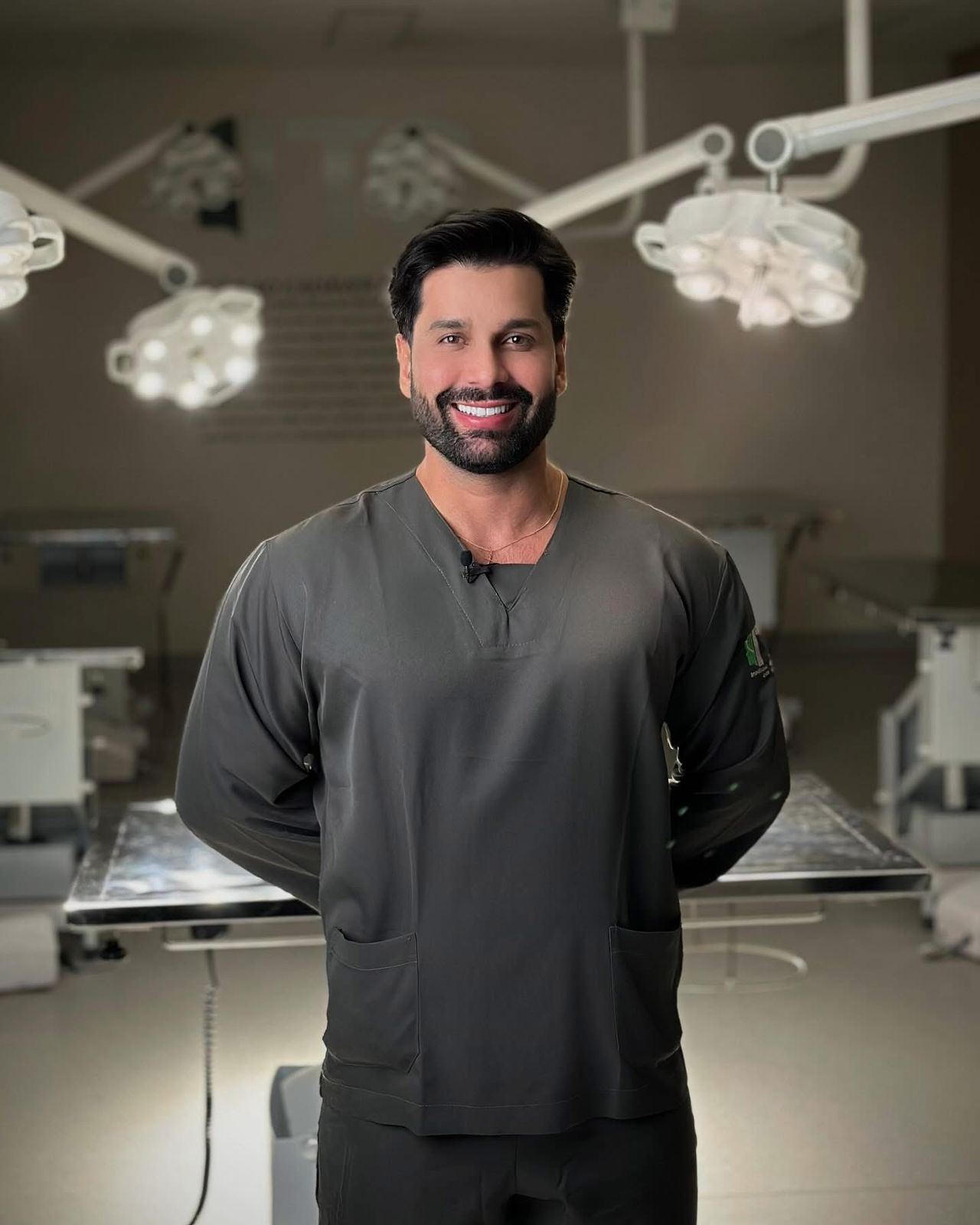 Dr. Ricardo Costa - Especialista em Estética